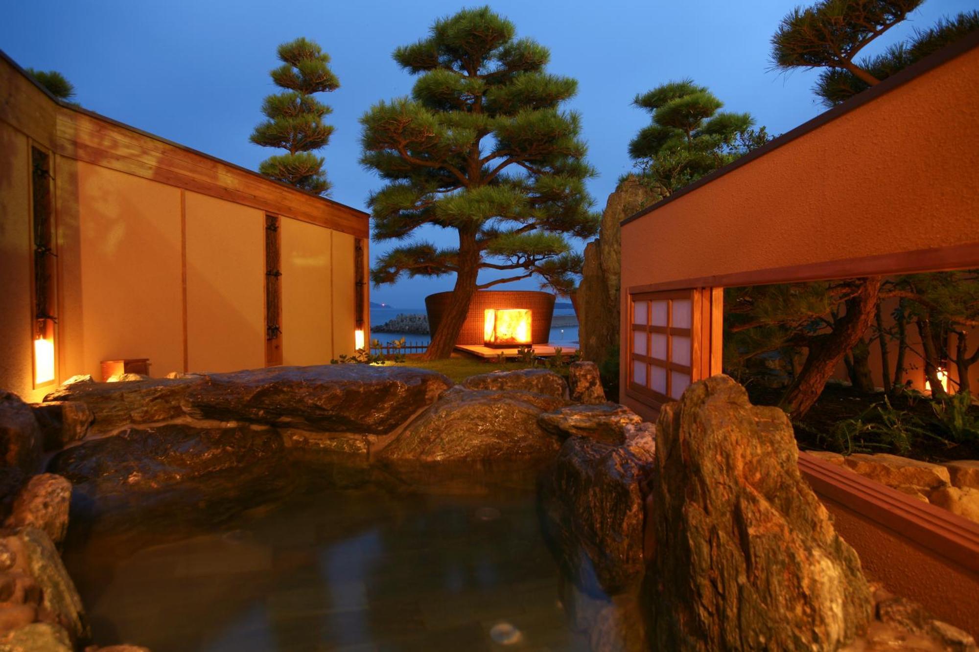 Hotel New Awaji Sumoto Exterior photo