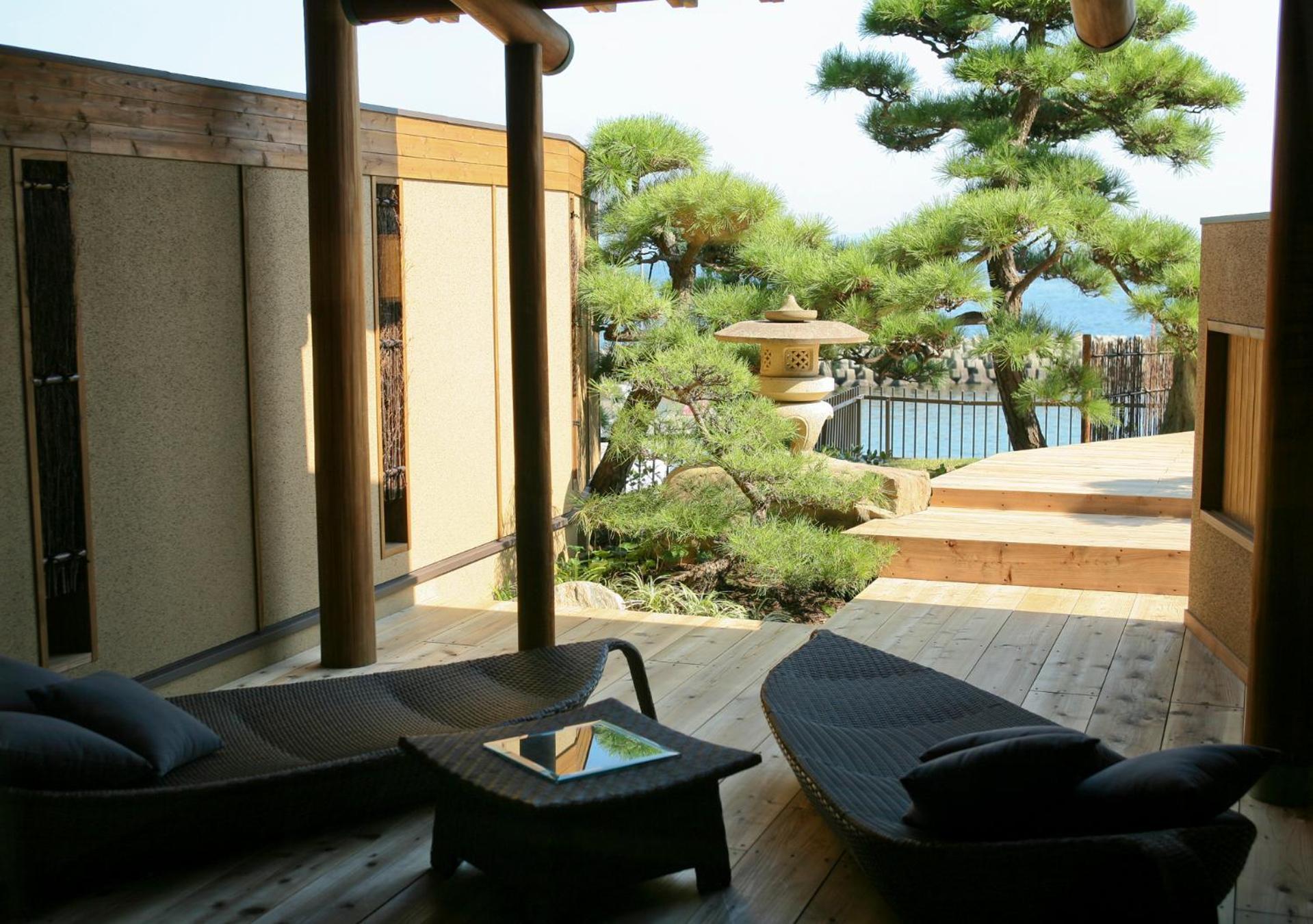 Hotel New Awaji Sumoto Exterior photo