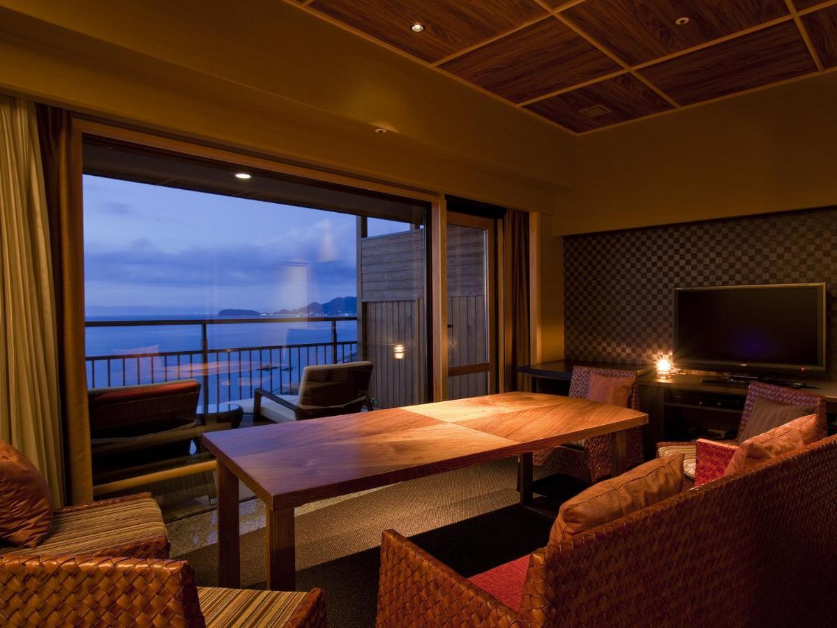 Hotel New Awaji Sumoto Exterior photo